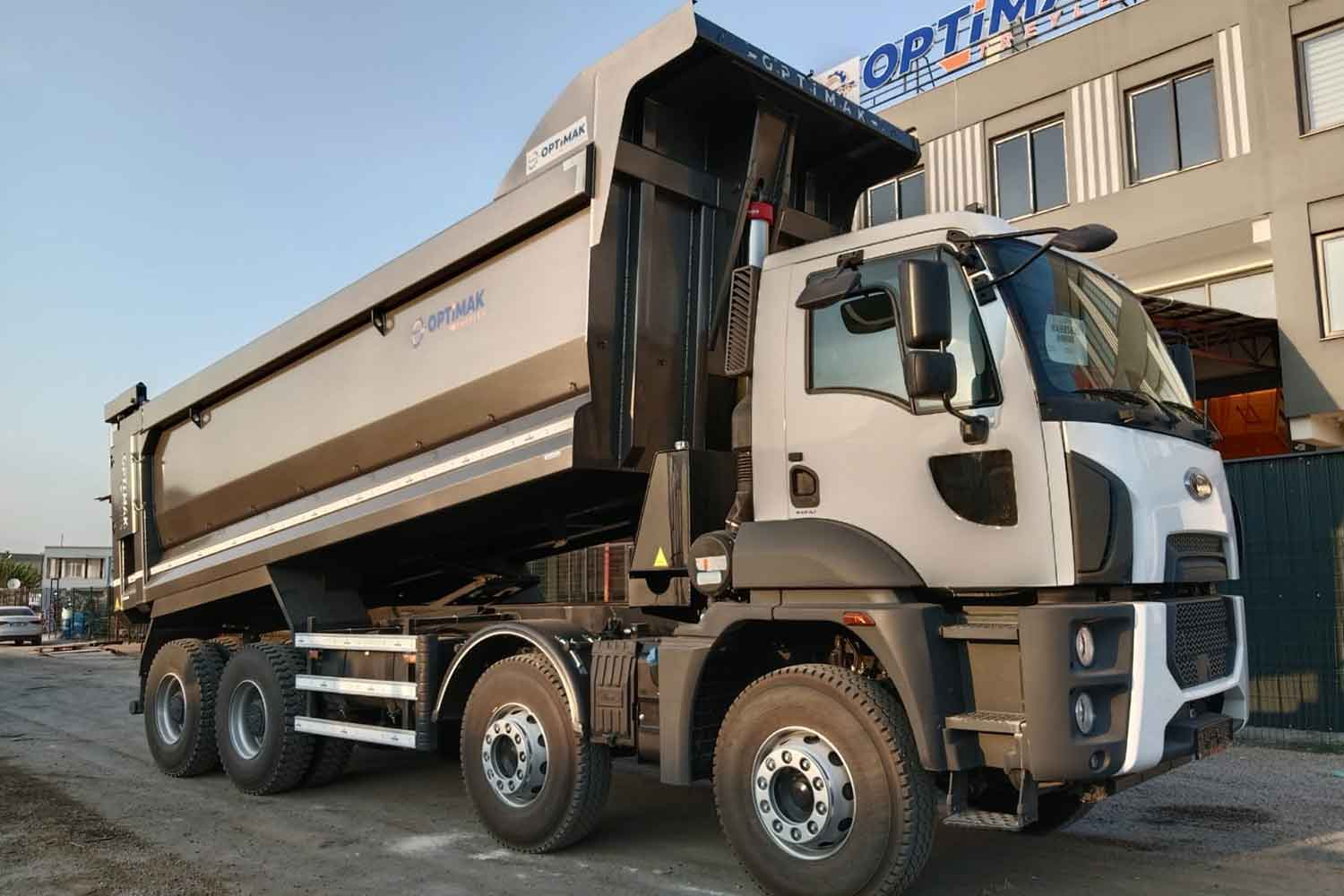 Kamyon Üstü Damper ile Şehir İçi ve Şantiye Operasyonlarında Verimlilik